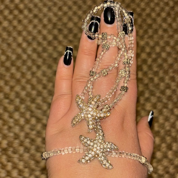 Starfish feet jewelry, perfect for a beach wedding - Picture 3 of 3